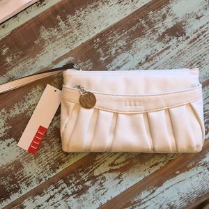 Elle white ruched wristlet